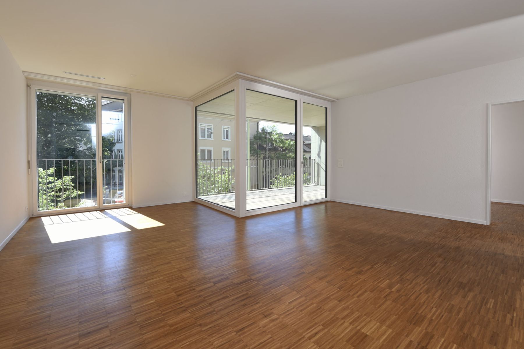 Parkettpflege 5.5-Zimmer-Wohnung, Winterthur